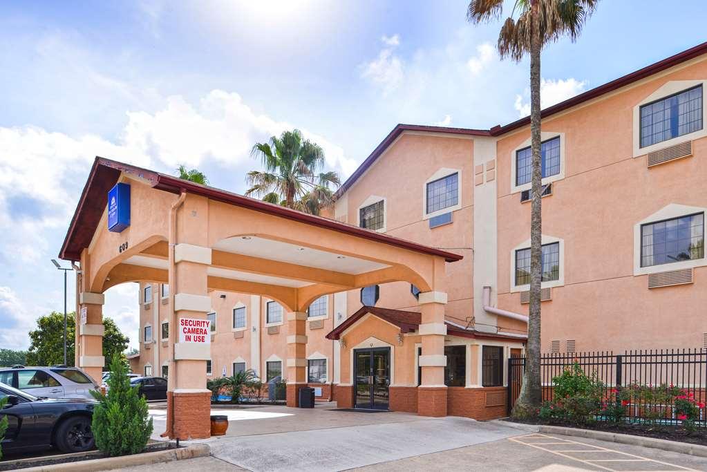 Americas Best Value Inn And Suites Houston Fm 1960 Buitenkant foto