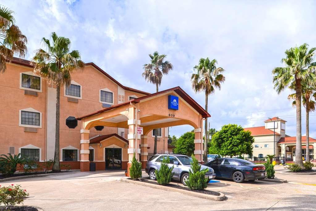 Americas Best Value Inn And Suites Houston Fm 1960 Buitenkant foto