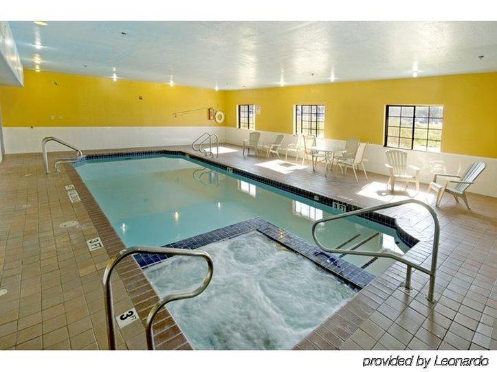 Americas Best Value Inn And Suites Houston Fm 1960 Buitenkant foto